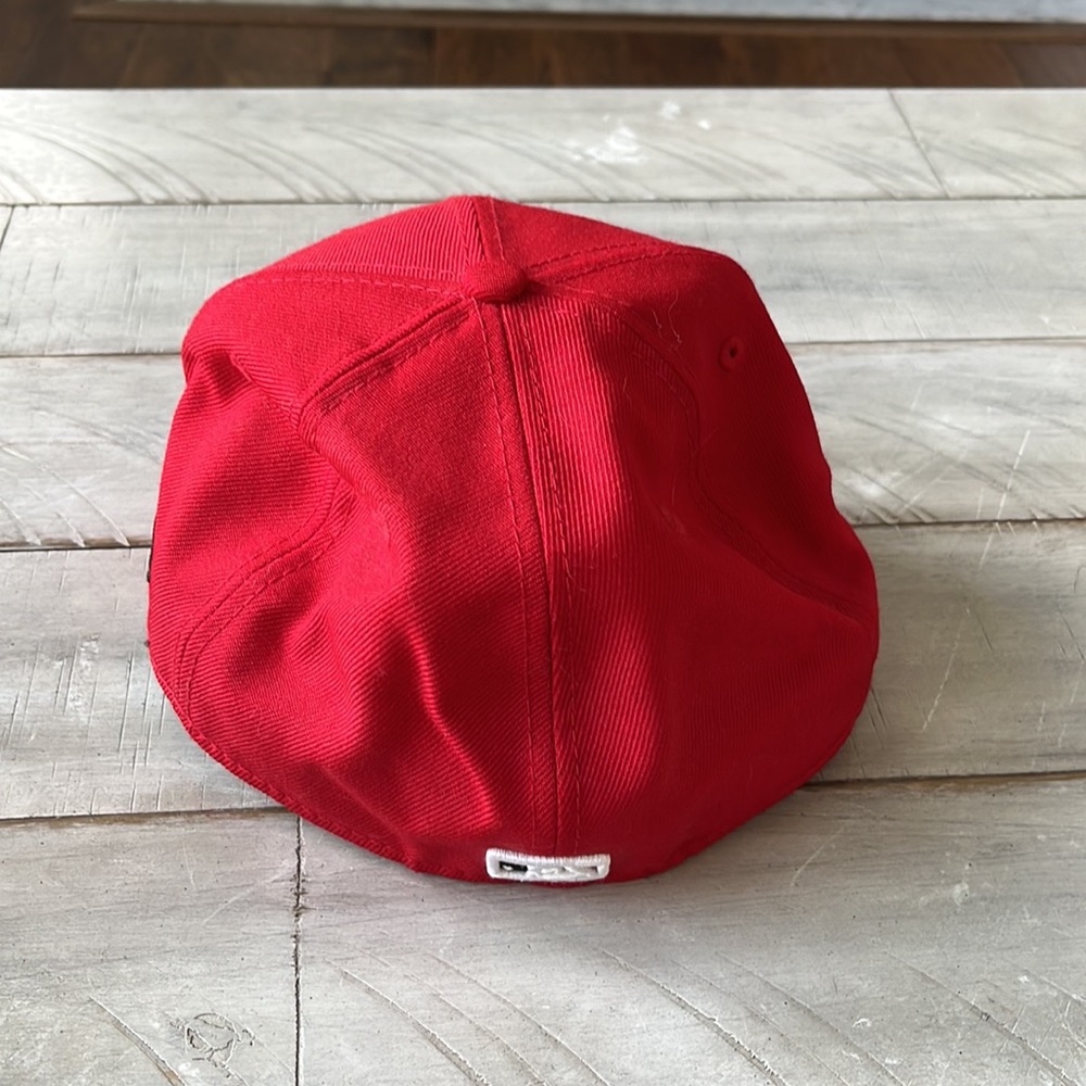 Red Sox Hat - Picture 2 of 4